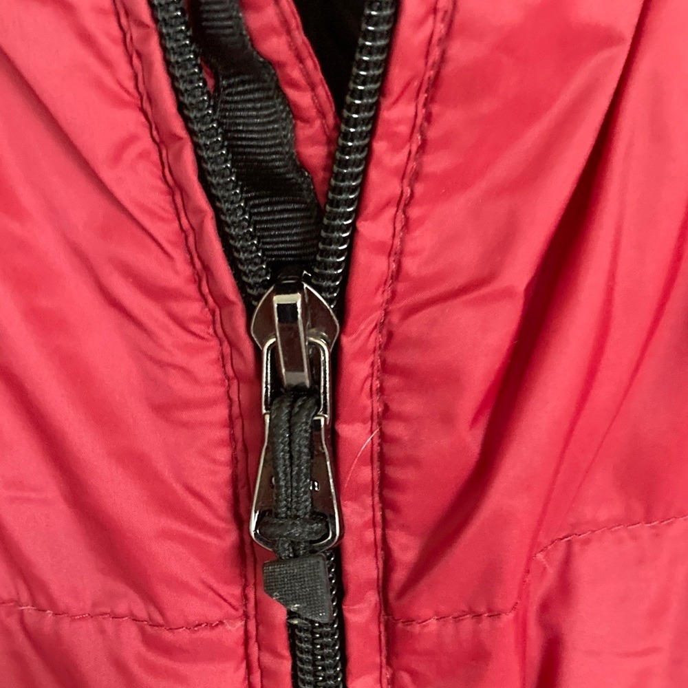 Calvin Klein Womens Cherry Red Quilted Packable Down Jacket Size M Hooded Winter - Picture 7 of 13